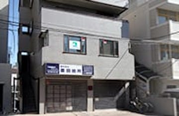 アトム市川の外観