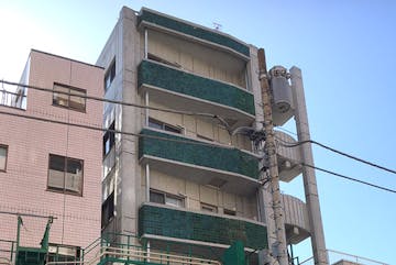 アトム北千住の外観